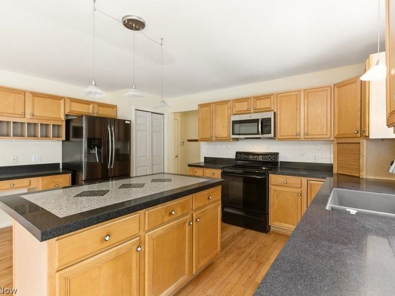 34390 Appleview Way, Solon, OH 44139 Photo 17