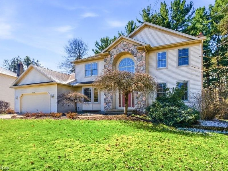 34390 Appleview Way, Solon, OH 44139 Photo 2