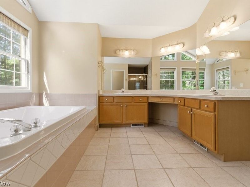 34390 Appleview Way, Solon, OH 44139 Photo 33