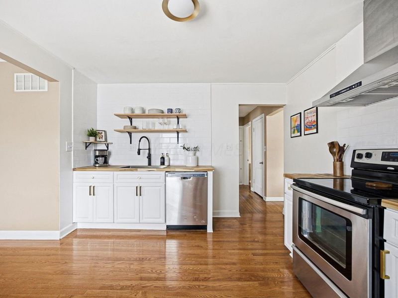 1649 Rhoda Avenue, Columbus, OH 43212 Photo 7