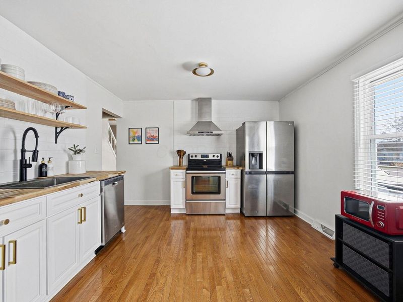 1649 Rhoda Avenue, Columbus, OH 43212 Photo 8