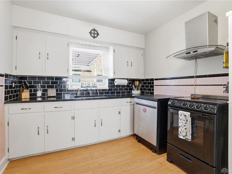 342 Wisteria Drive, Oakwood, OH 45419 Photo 19