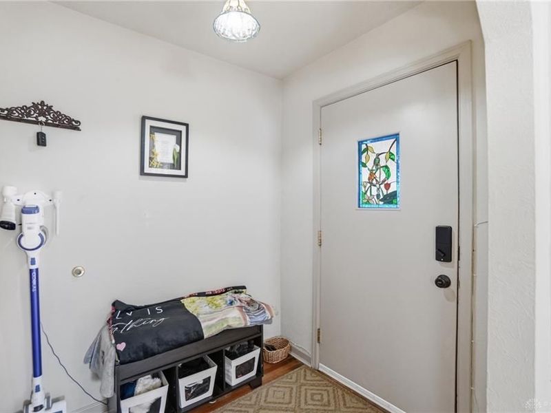 342 Wisteria Drive, Oakwood, OH 45419 Photo 5