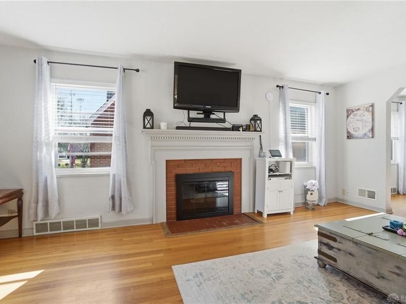 342 Wisteria Drive, Oakwood, OH 45419 Photo 6