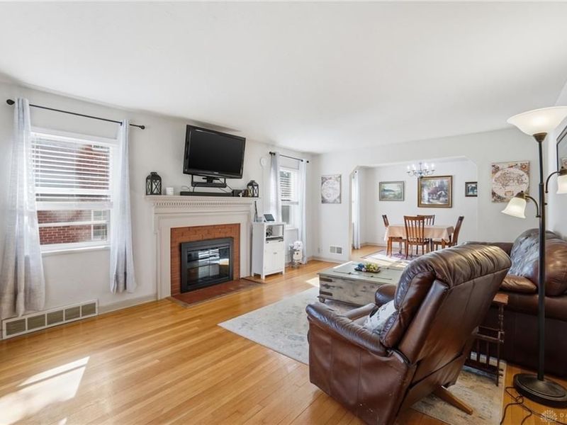 342 Wisteria Drive, Oakwood, OH 45419 Photo 8