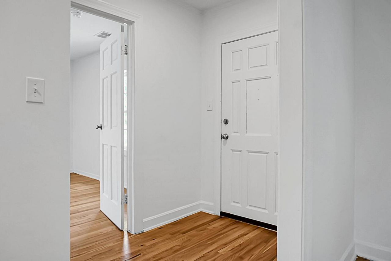 207 Trivers Drive Photo 16