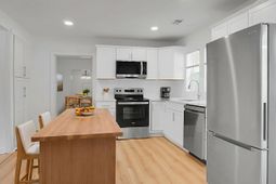 207 Trivers Drive photo 4