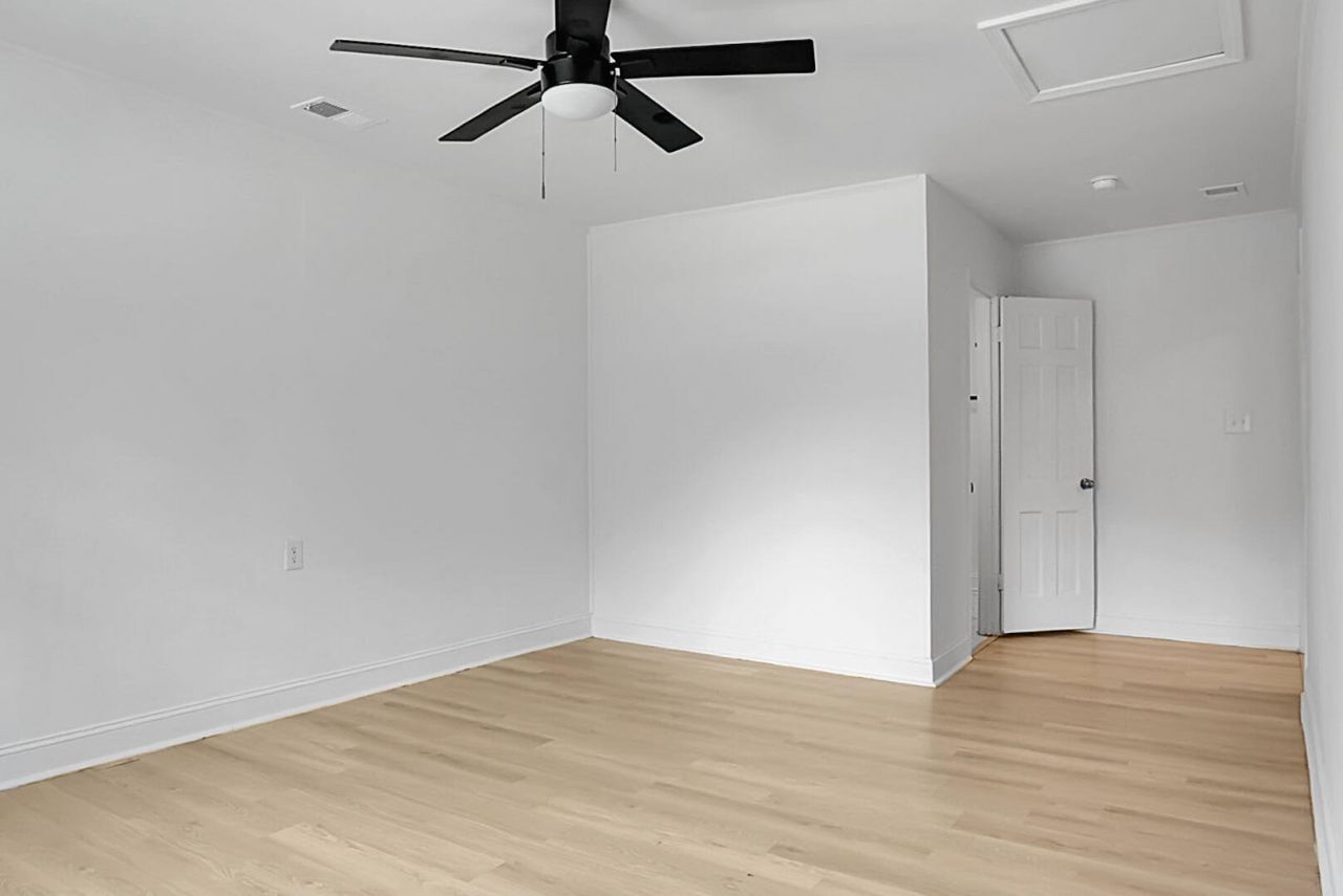 207 Trivers Drive Photo 33