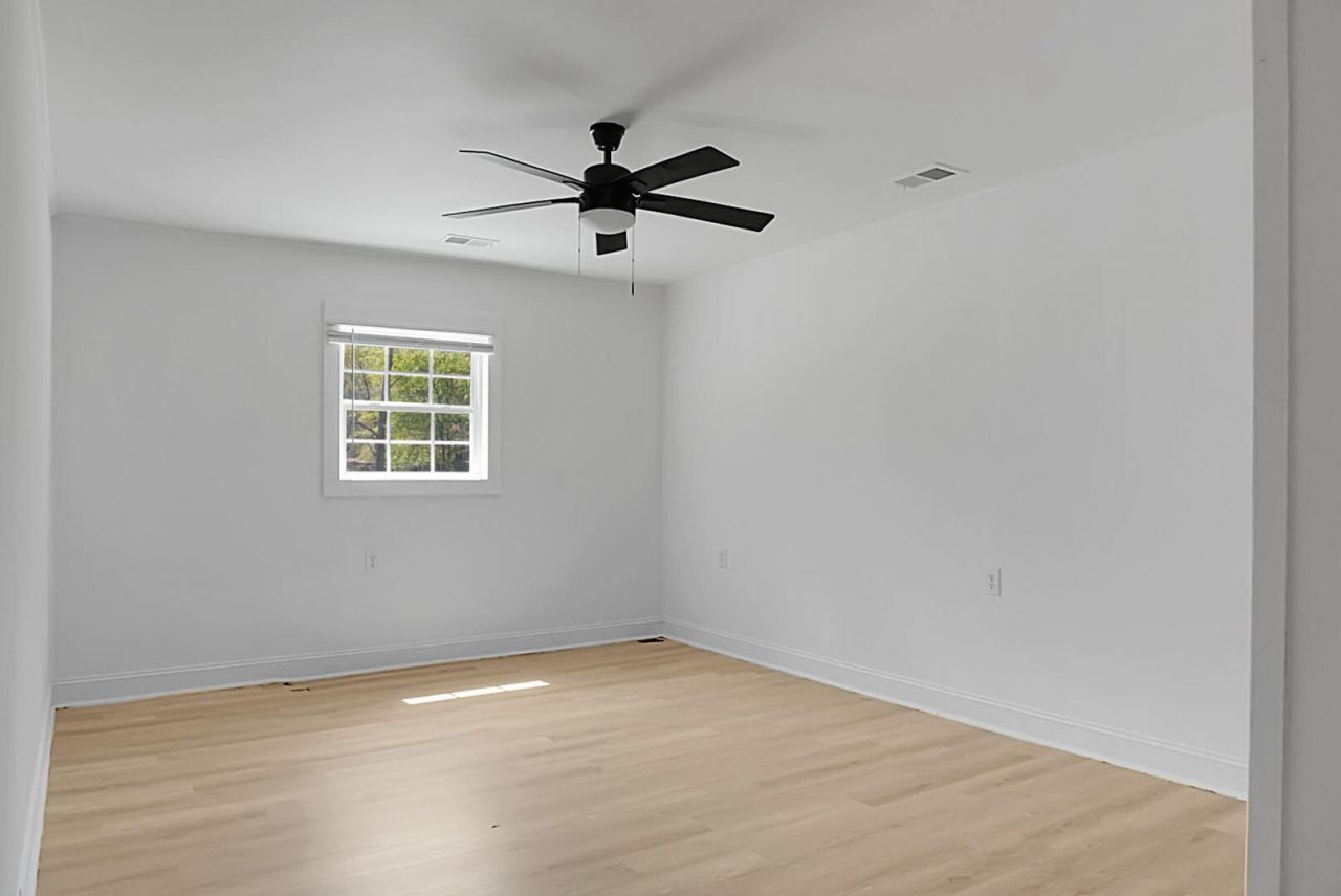 207 Trivers Drive Photo 34