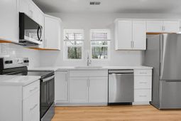 207 Trivers Drive photo 4