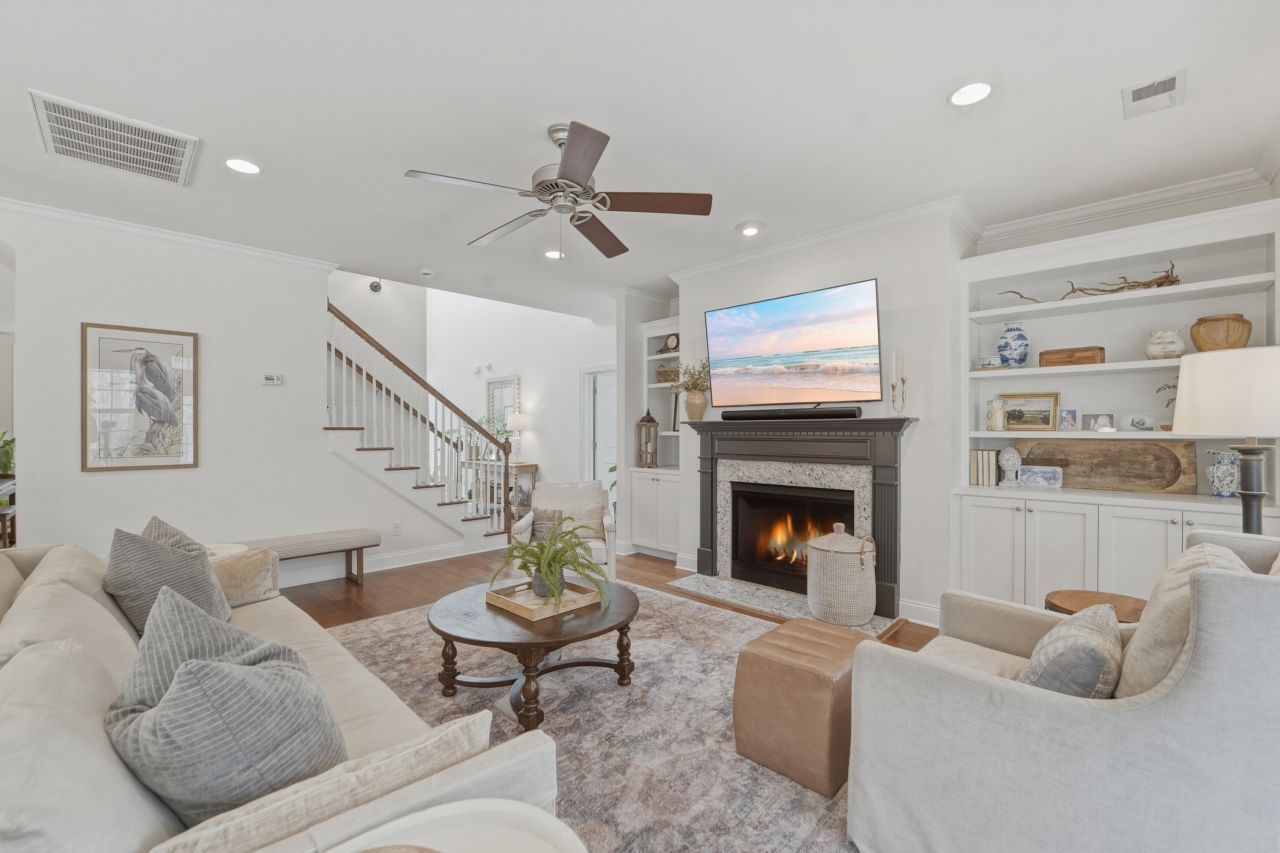 859 Hunt Club Run Photo 11