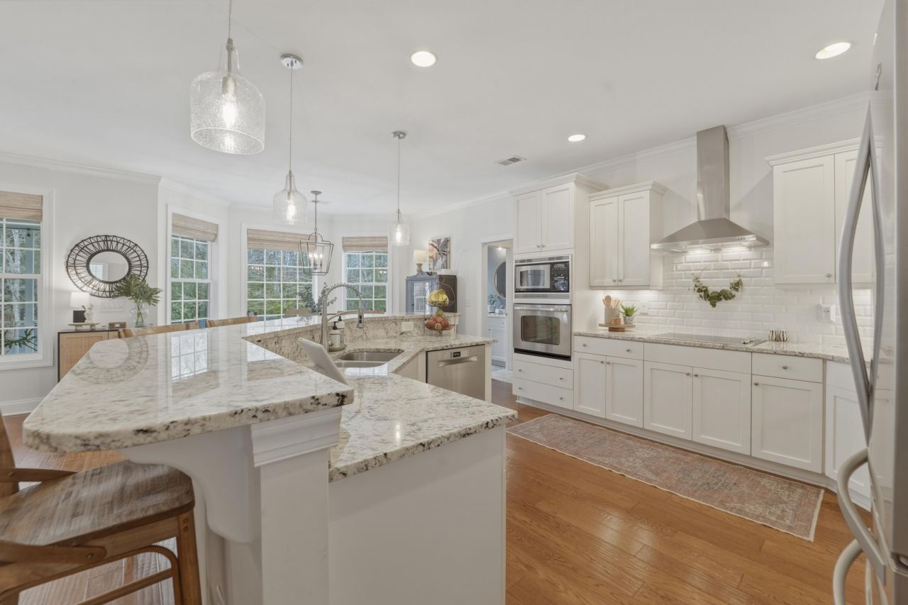 859 Hunt Club Run Photo 19