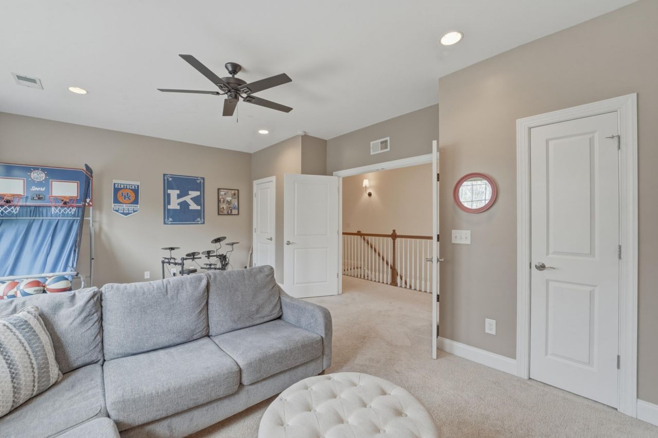 859 Hunt Club Run Photo 49