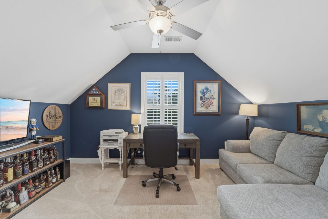 859 Hunt Club Run Photo 55