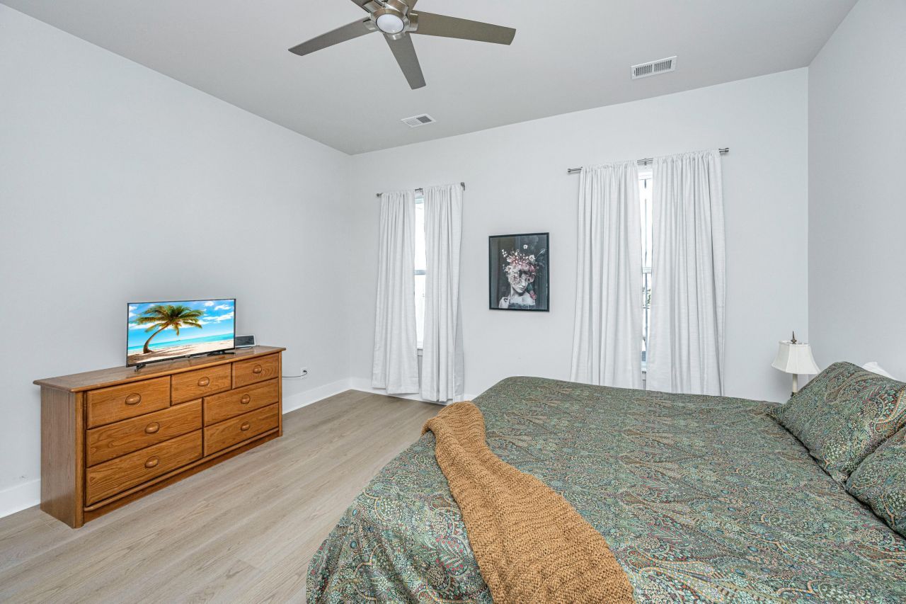 225 Witherspoon Street Photo 25