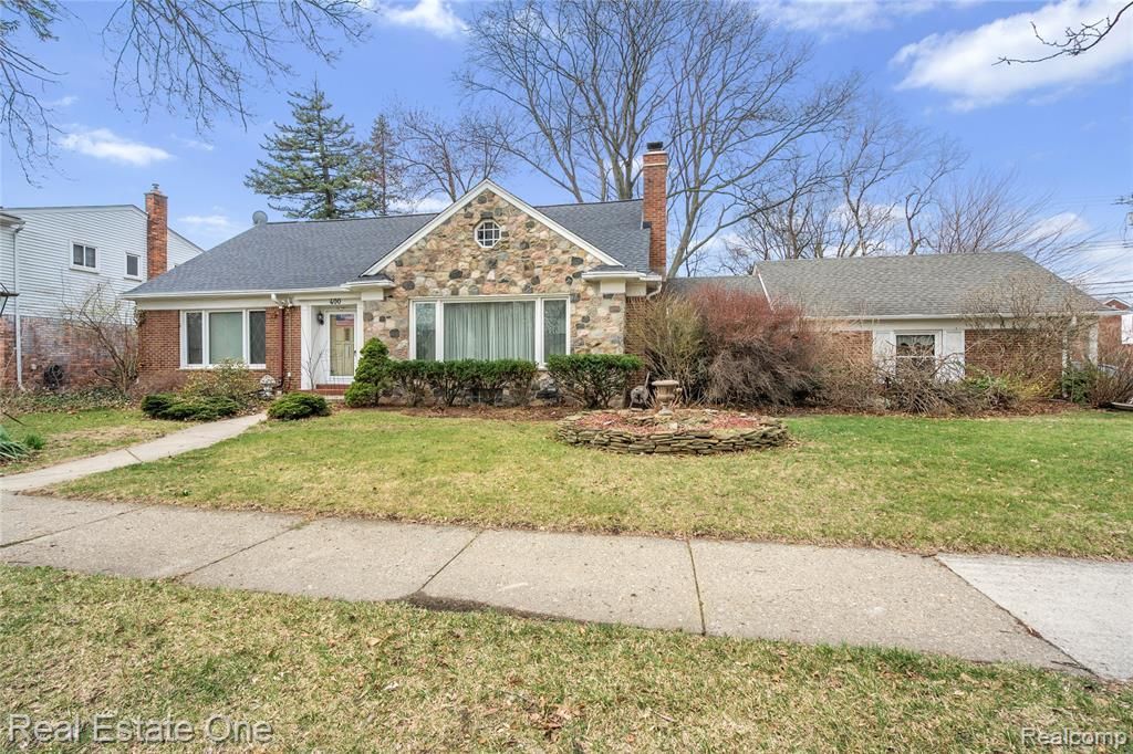 400 Beechmont Street, Dearborn, MI 48124 Main Photo