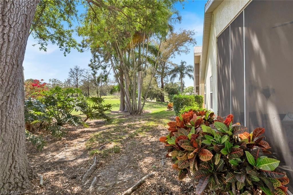 1562 Weybridge Cir, Unit 31, Naples, FL 34110 Photo