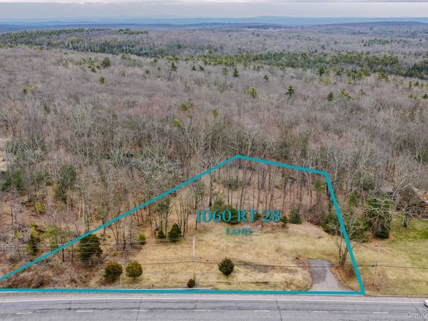 1060 Route 28 , Kingston, NY 12401