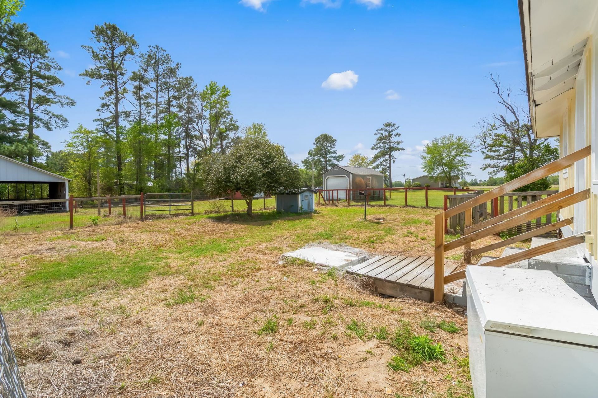 690 Mcnabb Short Cut Rd. Photo 21