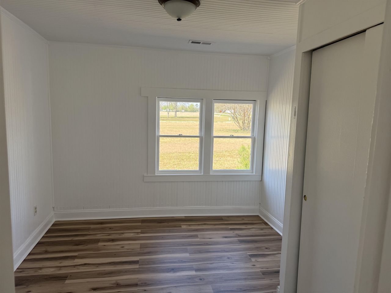 690 Mcnabb Short Cut Rd.  Photo 6