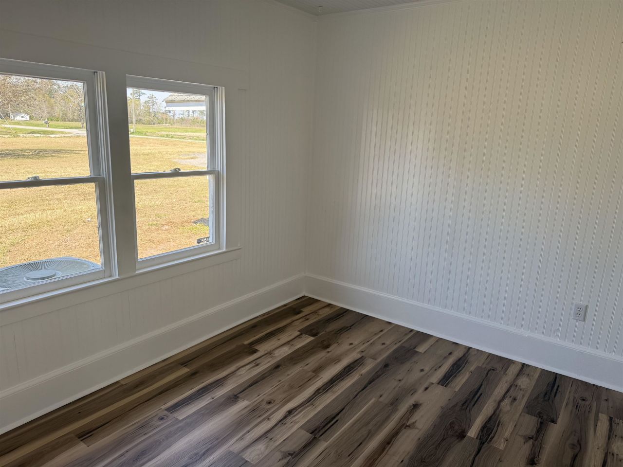 690 Mcnabb Short Cut Rd.  Photo 8