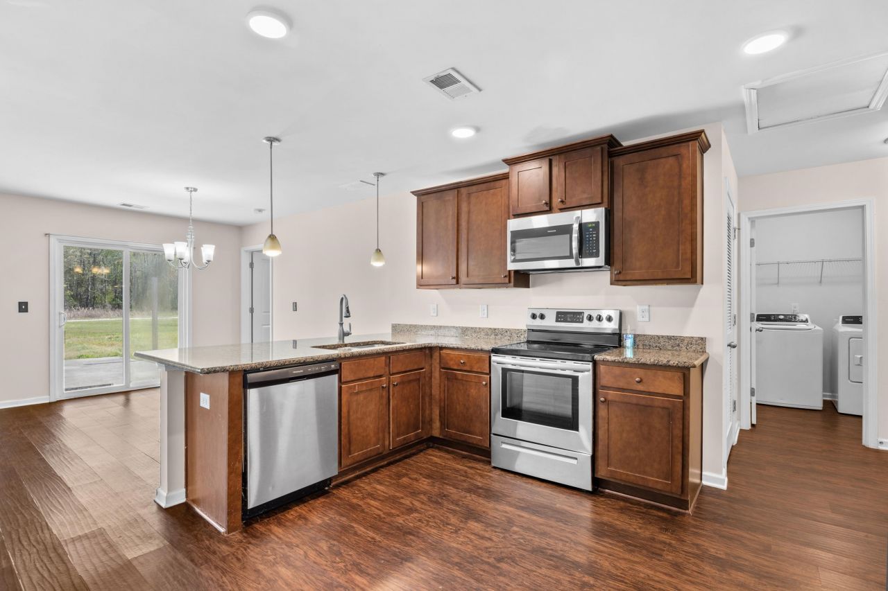 3015 Holly Loop Photo 10