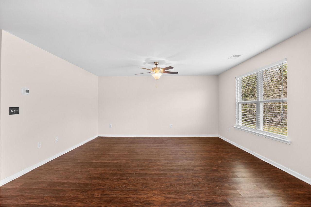 3015 Holly Loop Photo 15