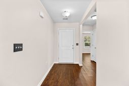 3015 Holly Loop photo 4