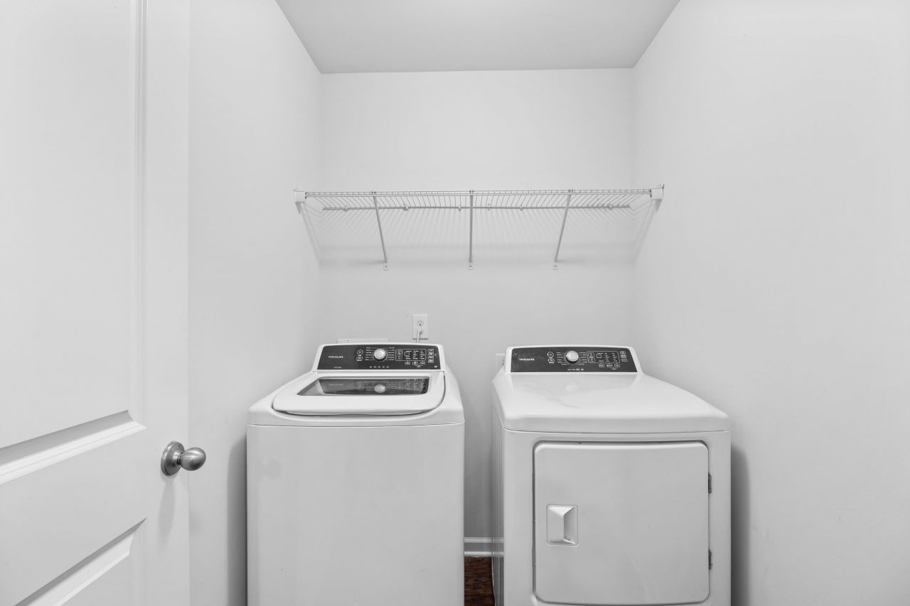 3015 Holly Loop Photo 24