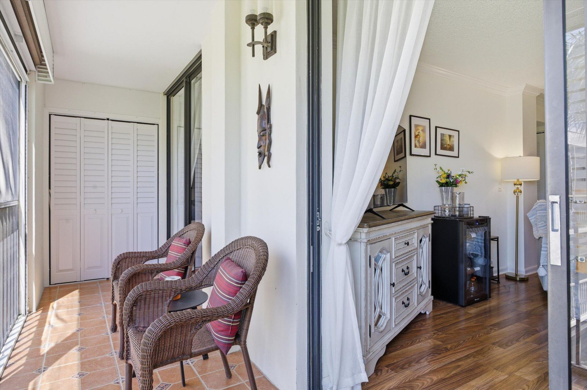 5370 Las Verdes Circle, Unit 303, Delray Beach, FL 33484 Photo