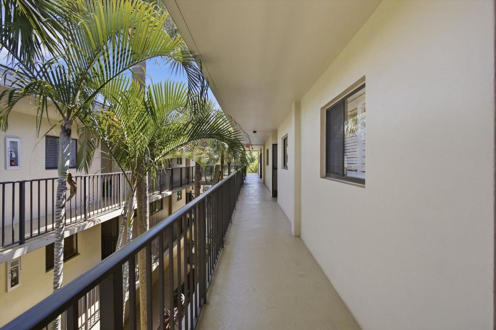 5370 Las Verdes Circle, Unit 303, Delray Beach, FL 33484 Photo