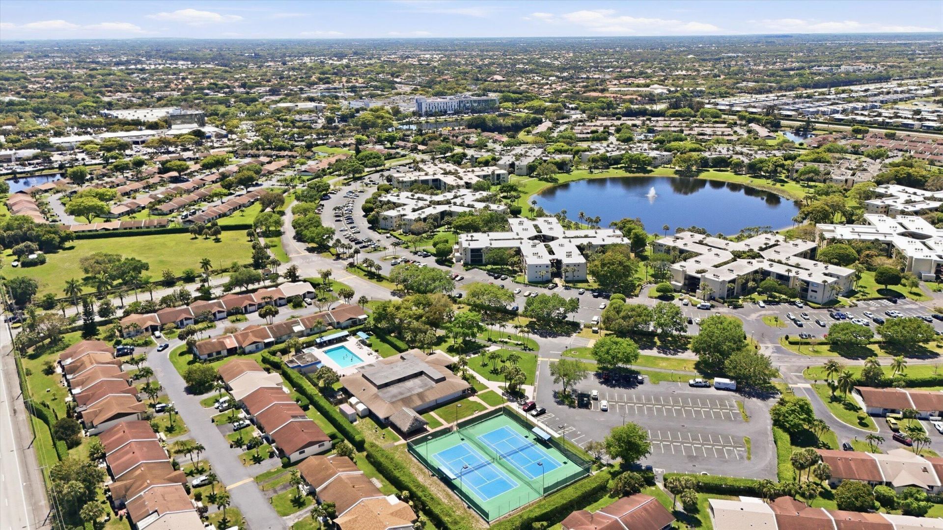 5370 Las Verdes Circle, Unit 303, Delray Beach, FL 33484 Photo