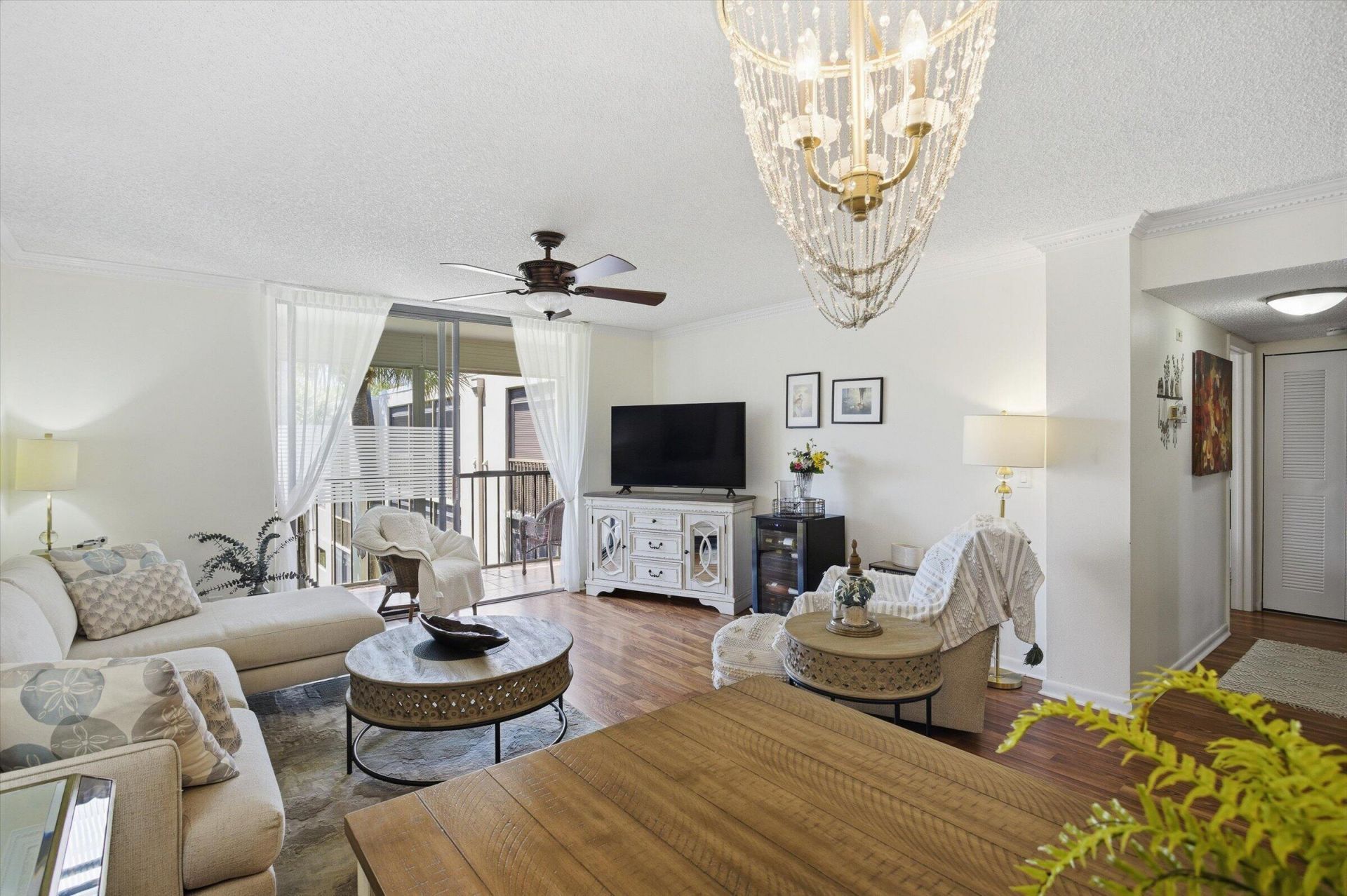 5370 Las Verdes Circle, Unit 303, Delray Beach, FL 33484 Photo