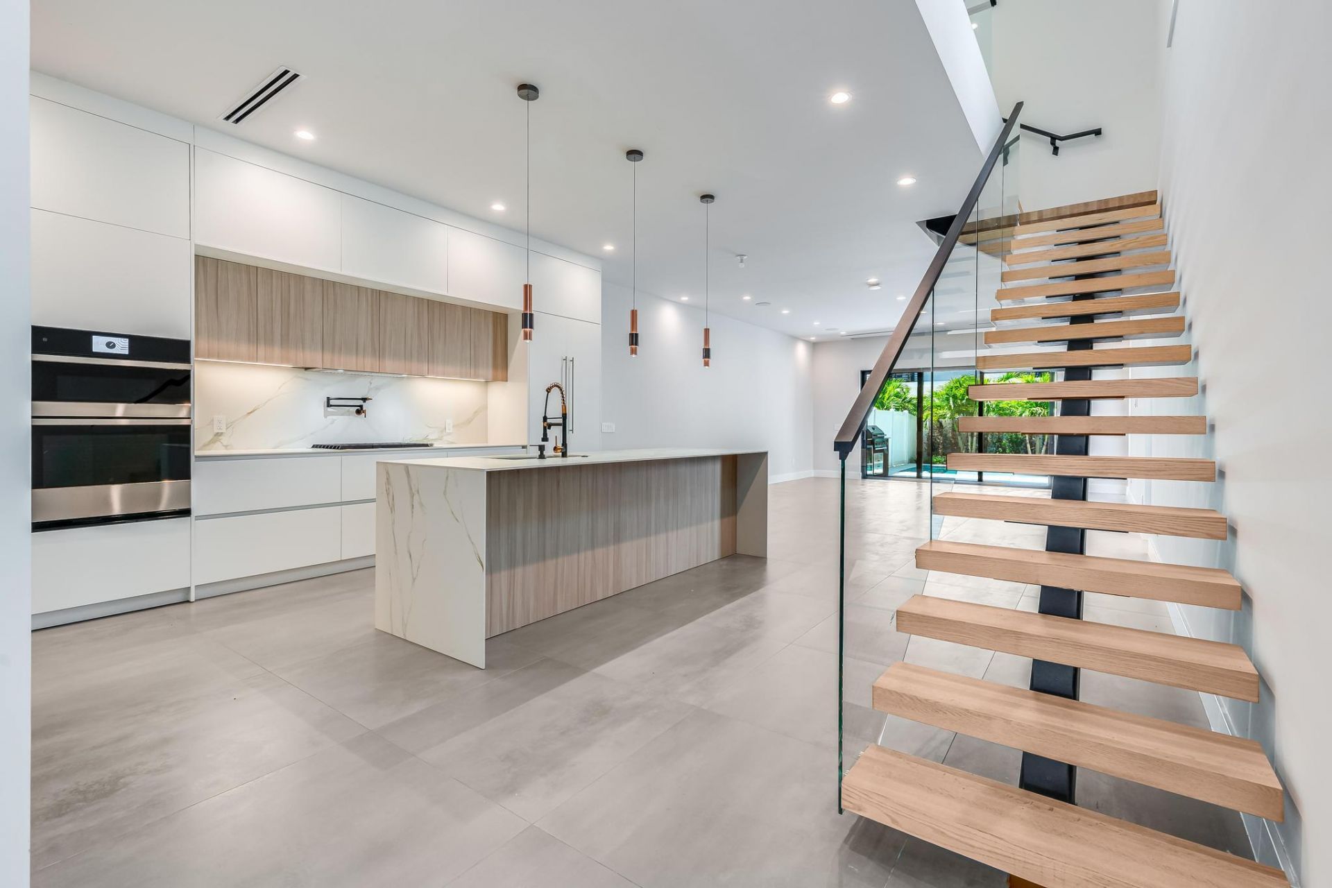 919 NE 17th Terrace, Unit A, Fort Lauderdale, FL 33304 Photo