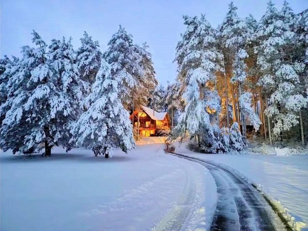 N6211 Cedar Cove Lane, Oxford, WI 53952