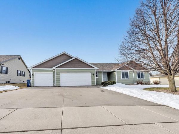 544 NICOLE LANE, Wrightstown, WI 54180