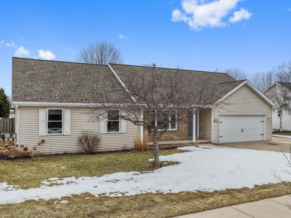 2332 OAK RIDGE CIRCLE, De Pere, WI 54115
