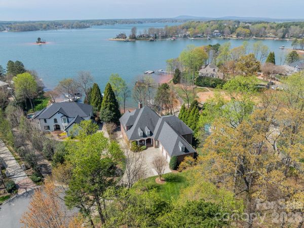 118 Pointe Harbour Lane , Mooresville, NC 28117