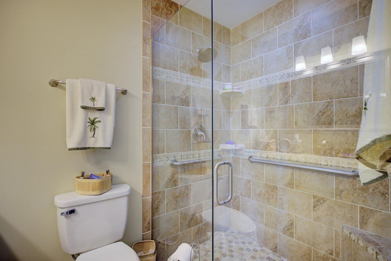 125 Mccoy Drive , Lake Placid, FL 33852 Photo