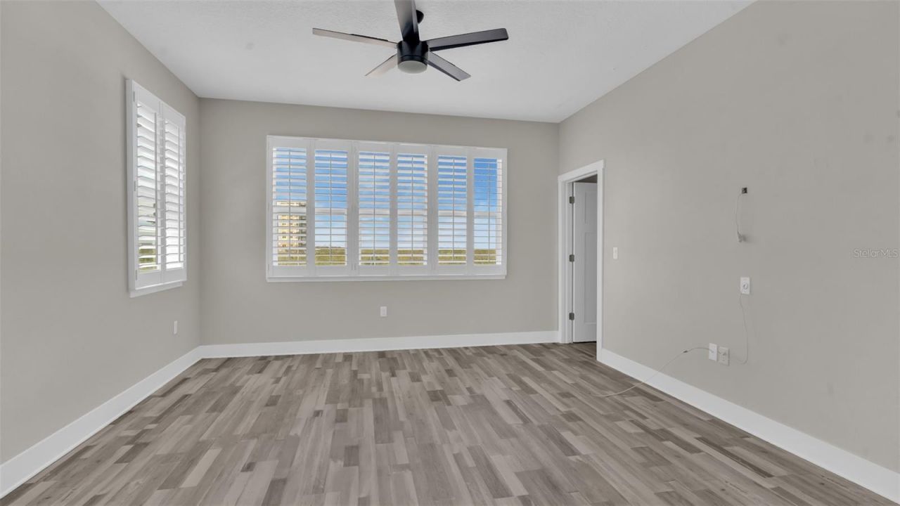 1237 Savona Drive Ne, Saint Petersburg, FL 33702 Photo