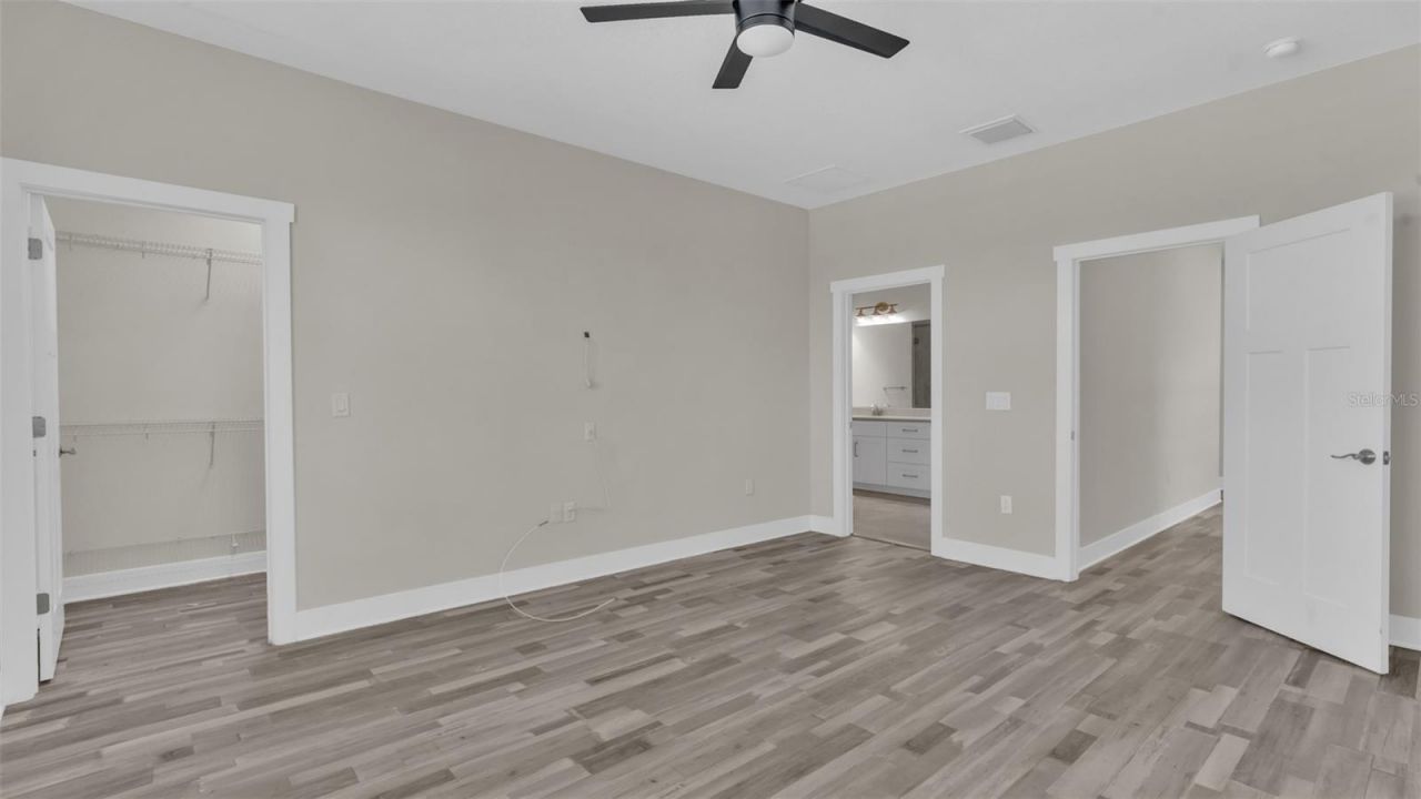 1237 Savona Drive Ne, Saint Petersburg, FL 33702 Photo