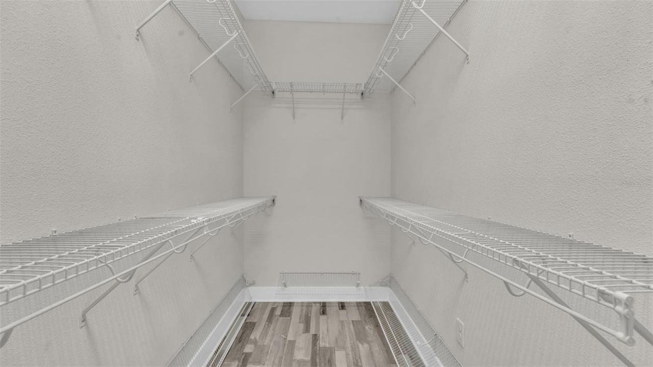 1237 Savona Drive Ne, Saint Petersburg, FL 33702 Photo