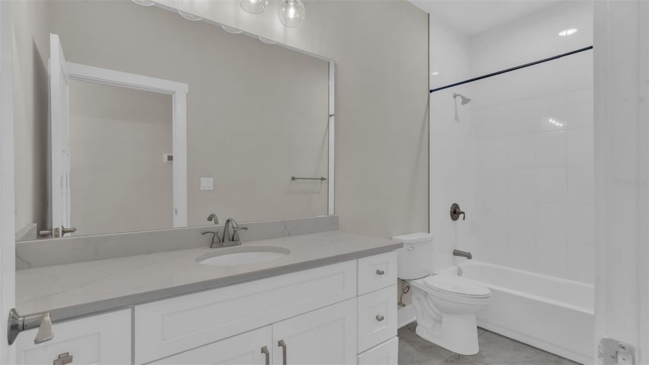 1237 Savona Drive Ne, Saint Petersburg, FL 33702 Photo