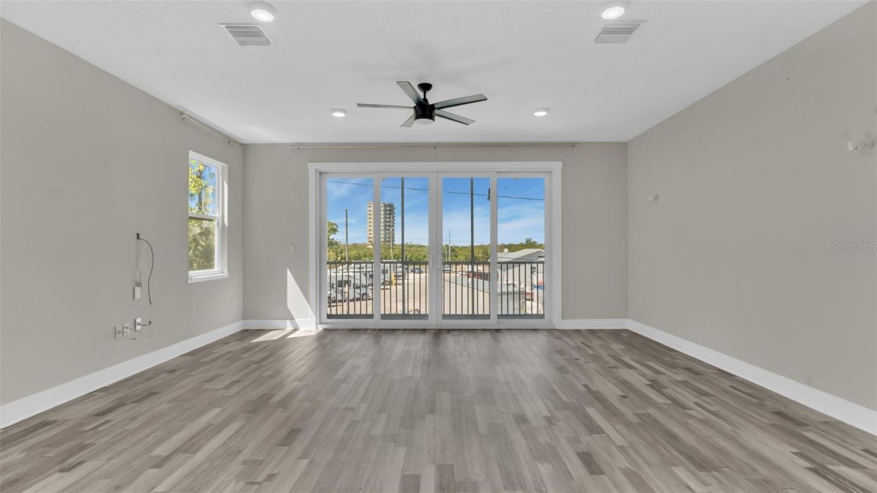 1237 Savona Drive Ne, Saint Petersburg, FL 33702 Photo