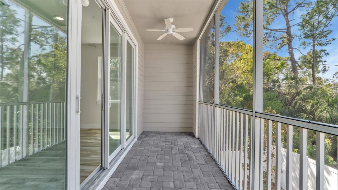 1237 Savona Drive Ne, Saint Petersburg, FL 33702 Photo