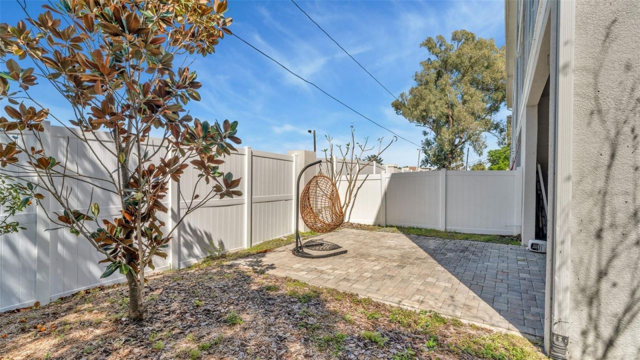 1237 Savona Drive Ne, Saint Petersburg, FL 33702 Photo