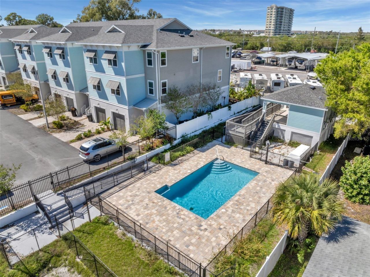 1237 Savona Drive Ne, Saint Petersburg, FL 33702 Photo