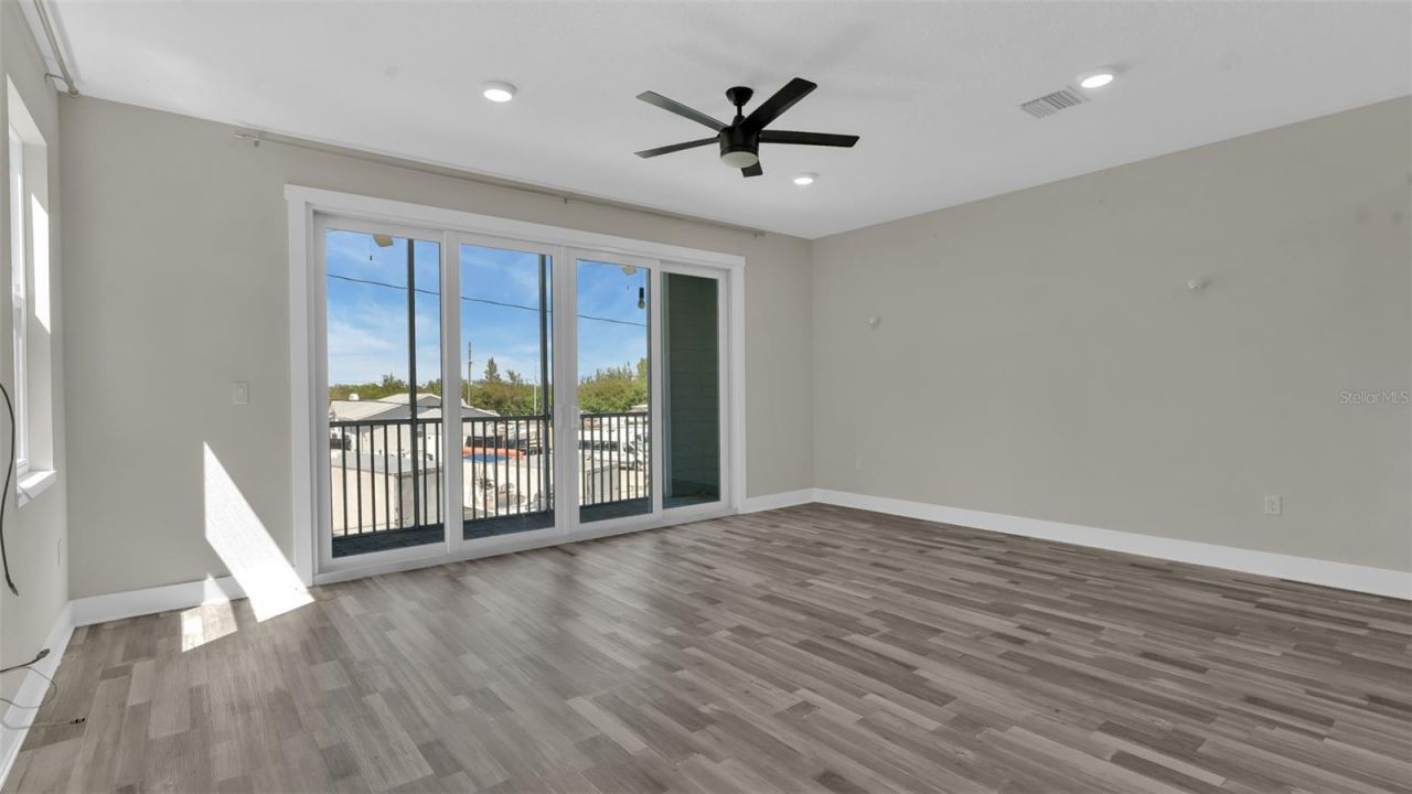 1237 Savona Drive Ne, Saint Petersburg, FL 33702 Photo