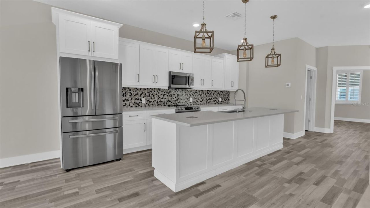 1237 Savona Drive Ne, Saint Petersburg, FL 33702 Photo