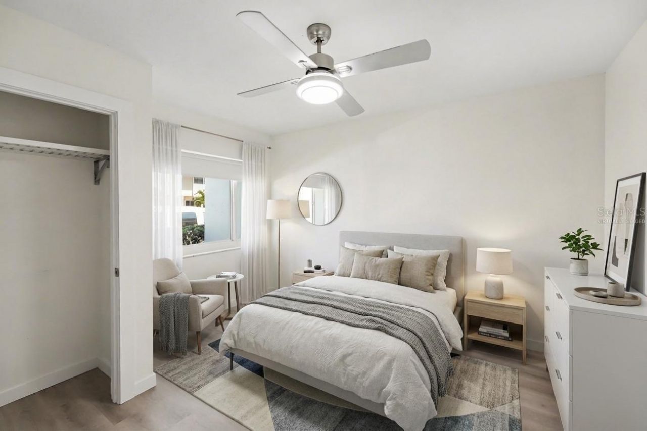 1640 Cape Hope Avenue Ne, Unit 4, Saint Petersburg, FL 33702 Photo